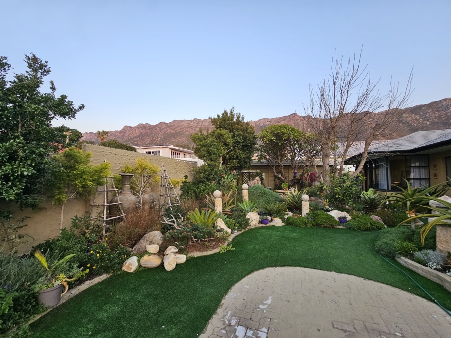 3 Bedroom Property for Sale in Gordons Bay Village Western Cape